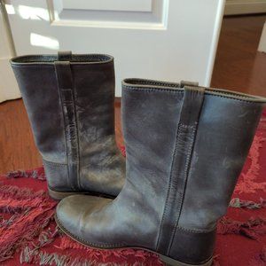 Ivylee grey leather boots, size 40